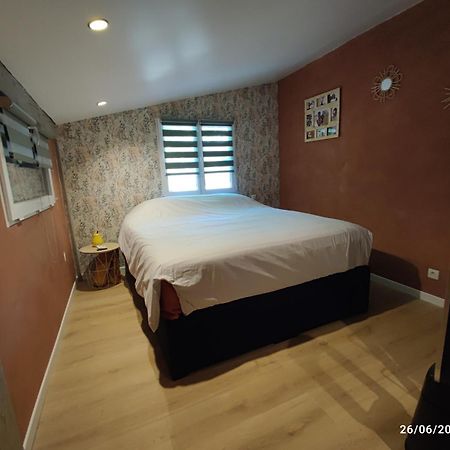 Chambre Au Coeur Du Luberon Bed & Breakfast Cereste Luaran gambar