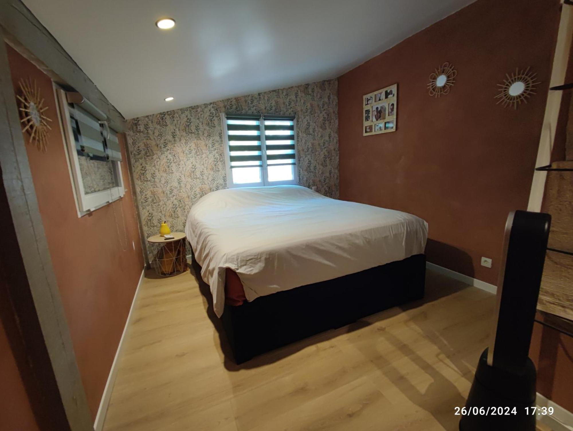 Chambre Au Coeur Du Luberon Bed & Breakfast Cereste Luaran gambar