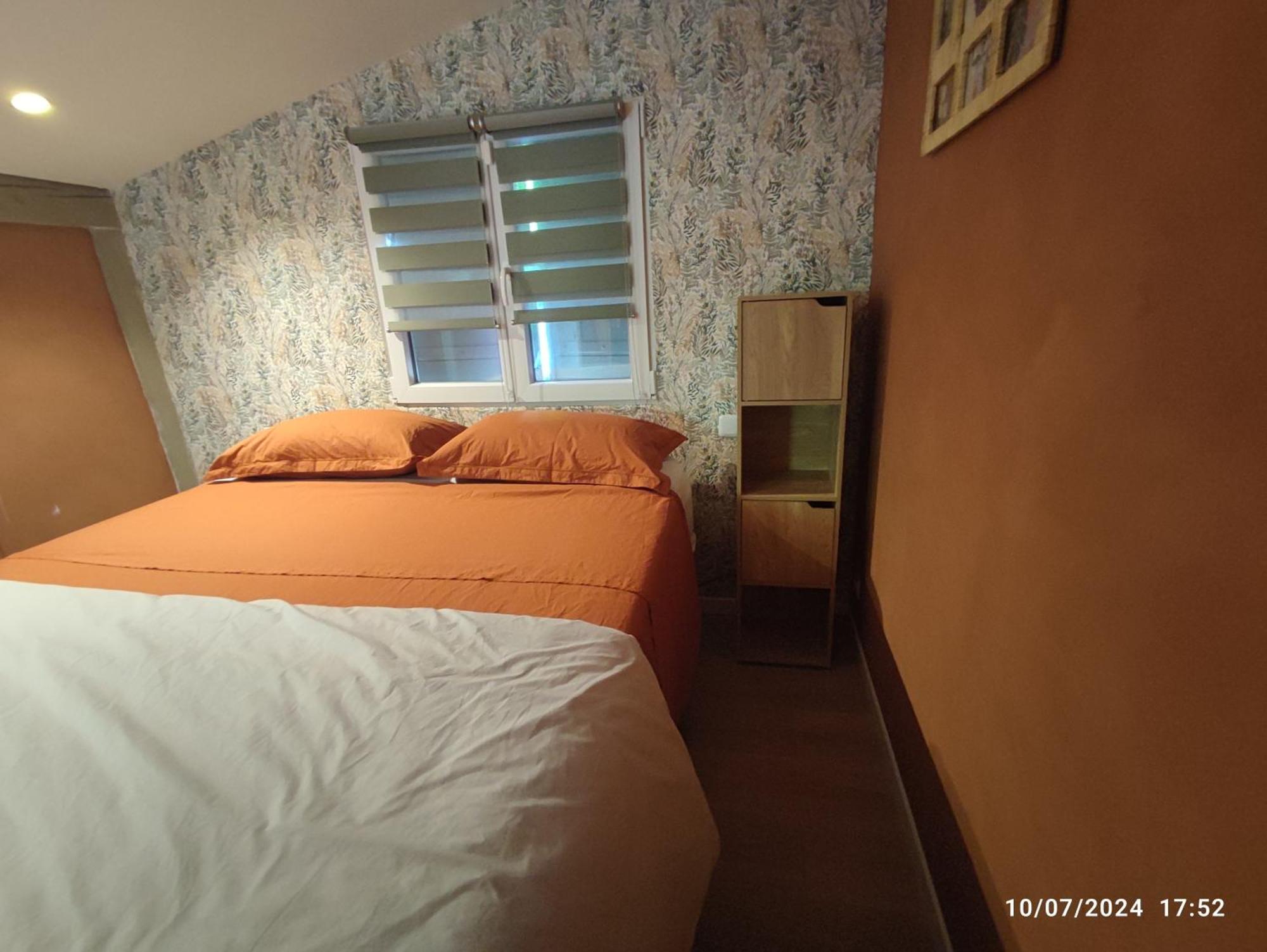 Chambre Au Coeur Du Luberon Bed & Breakfast Cereste Luaran gambar